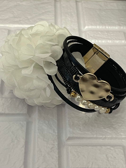 Bracelet Magnetic Gold Heart Pearl (Black)